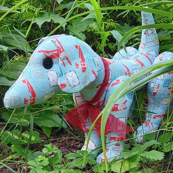 Handmade Plush Dog "Old Planes" - Picture 4 of 7